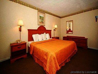 Fairbridge Inn Express North Lima Экстерьер фото