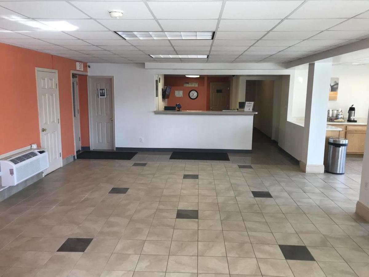 Fairbridge Inn Express North Lima Экстерьер фото
